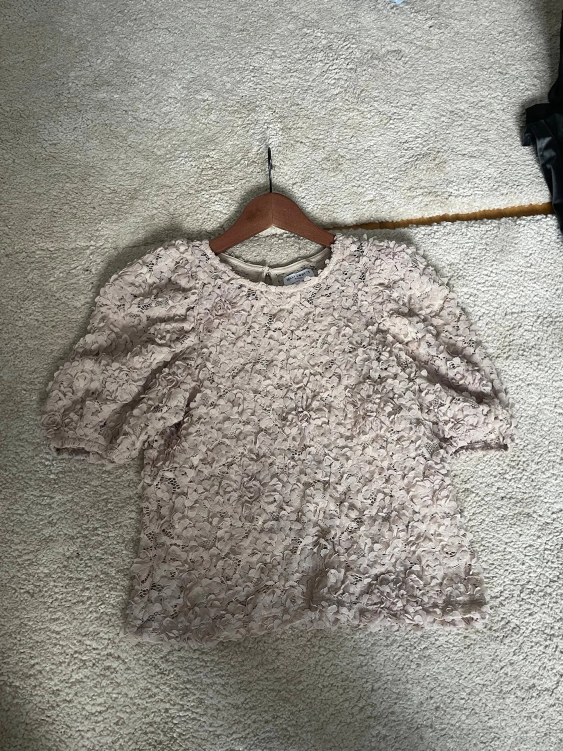 Beige blommig topp från Molly & White - 3