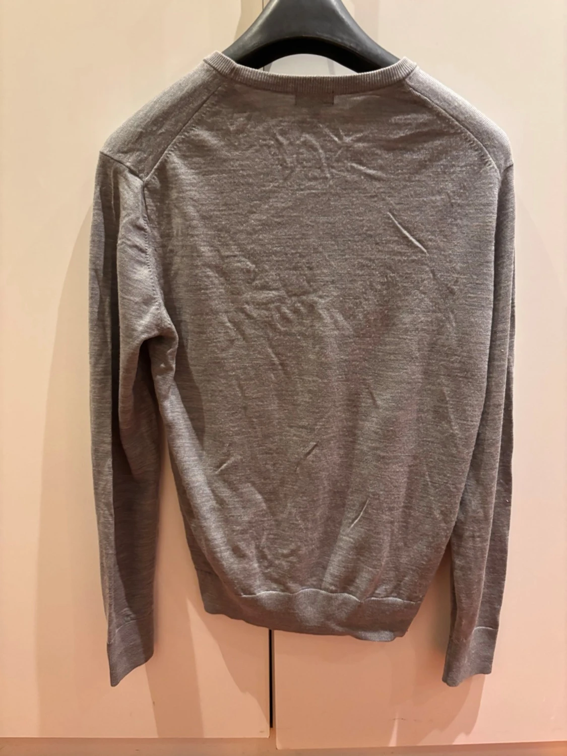 Grå sweatshirt  - 1
