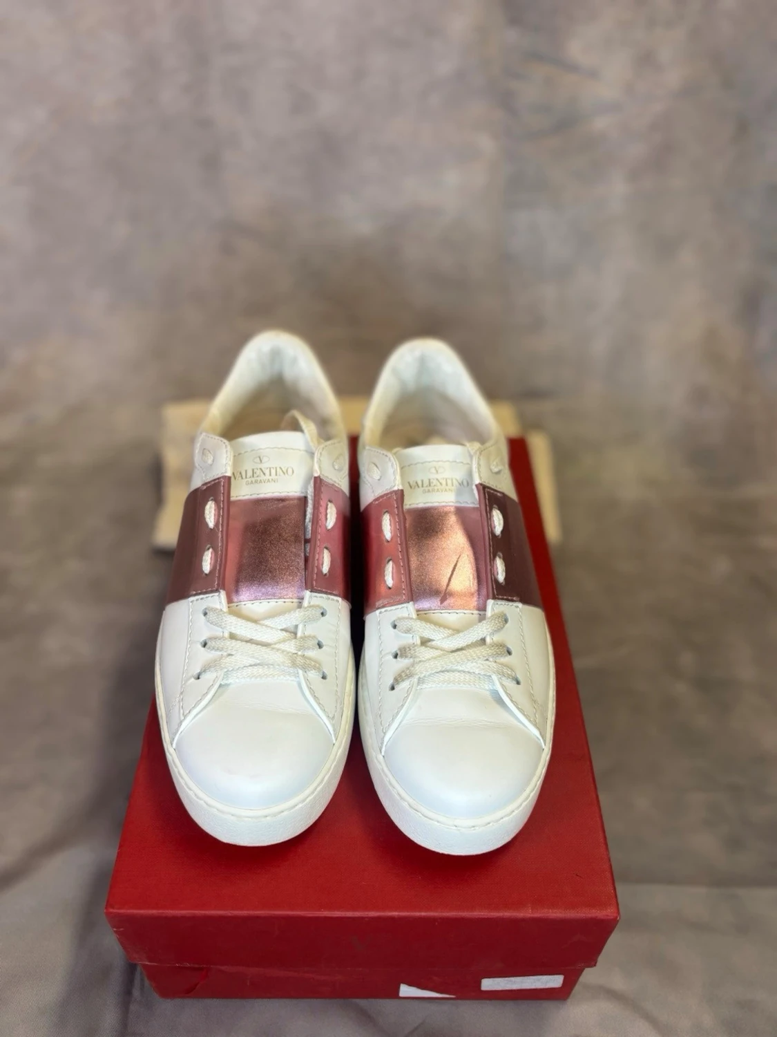 Valentino Opens | Dam 37,5 - 1