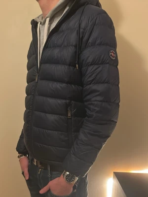 Polo Ralph Lauren Pufferjacket - [Polo Ralph Lauren jacka, perfekt nu när det är vinter] [Skick 10/10] [Strl: S] Hör gärna av dig vid någon fundering, mvh Edvin💫 Pris är disskuterbart!