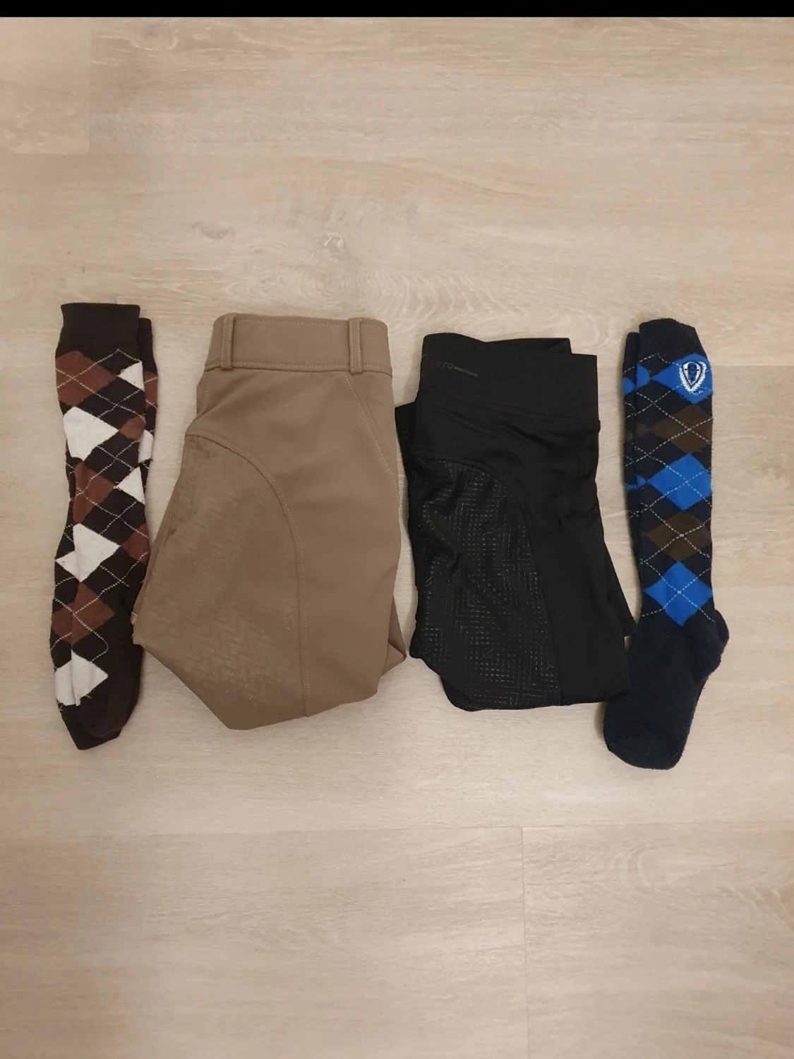 Ridbyxor med matchande ridstrumpor 