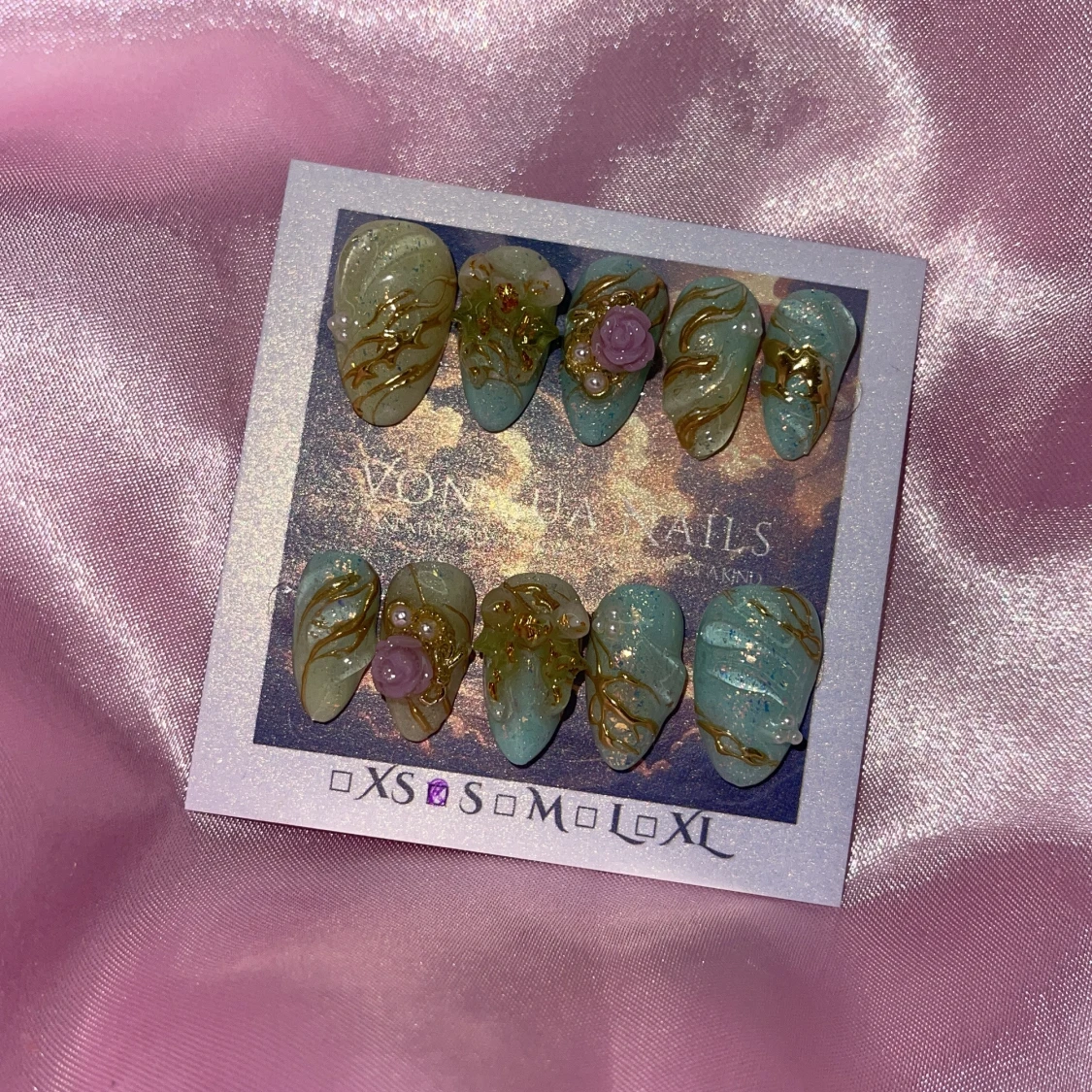 Dreamy(S):Short Almond;Curved  - 2