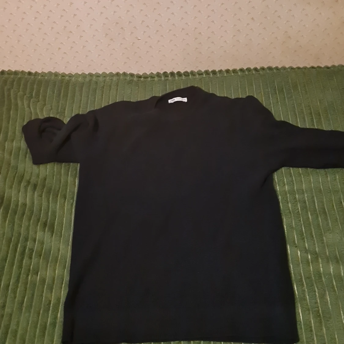 Svart stickad tröja från Zara