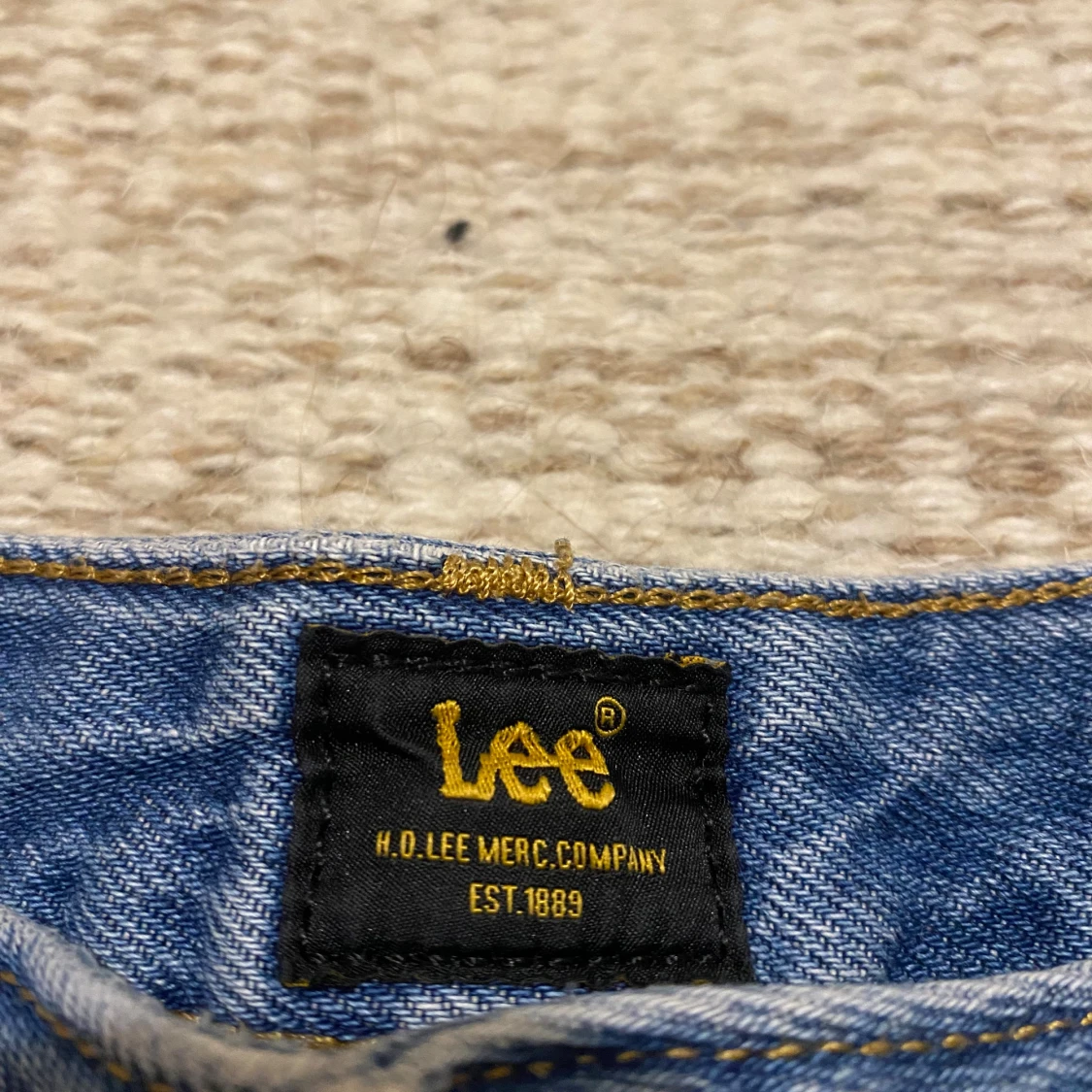 Blå denimshorts från Lee W27 - 2