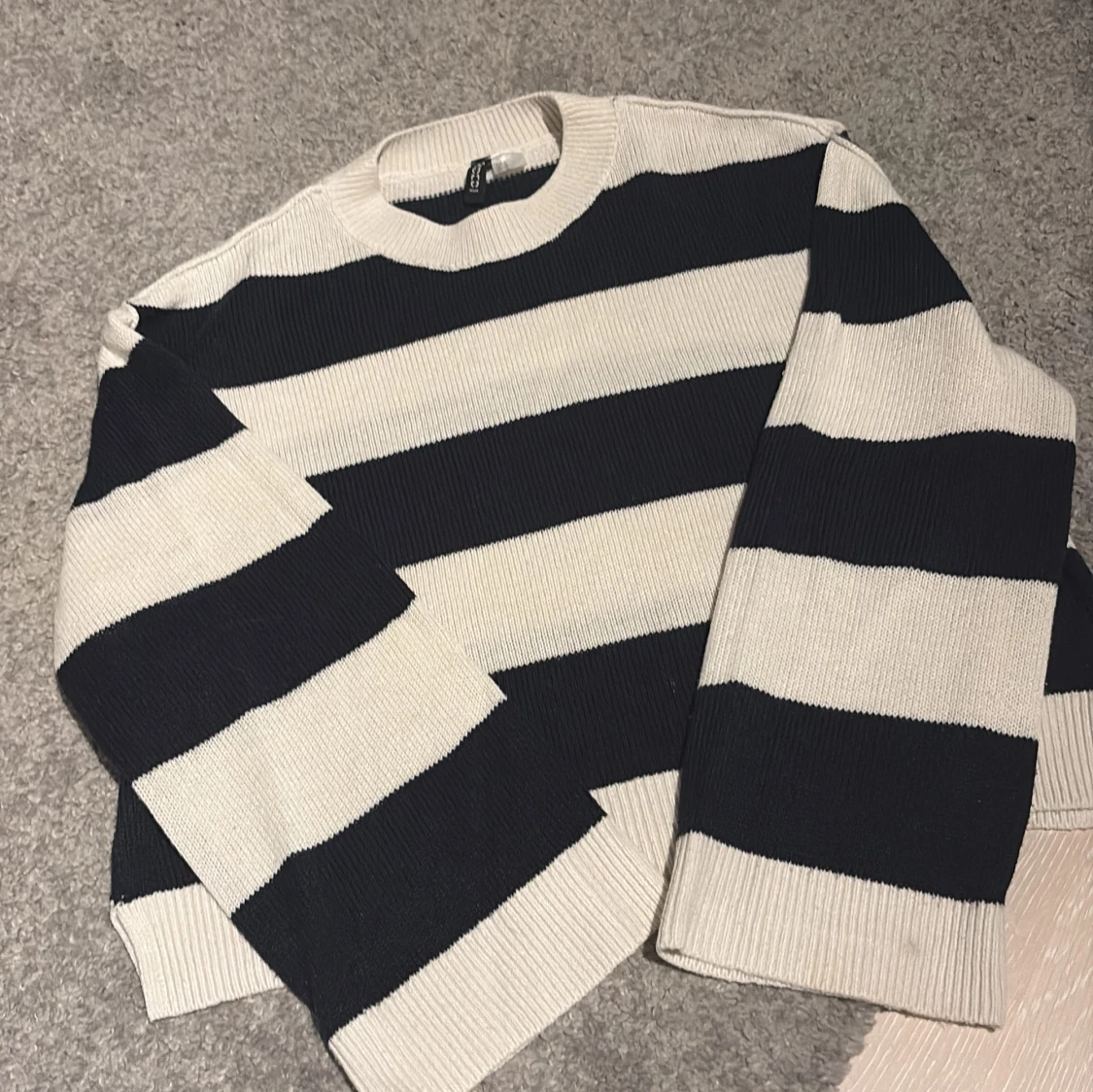 Randig stickad tröja från H&M Divided