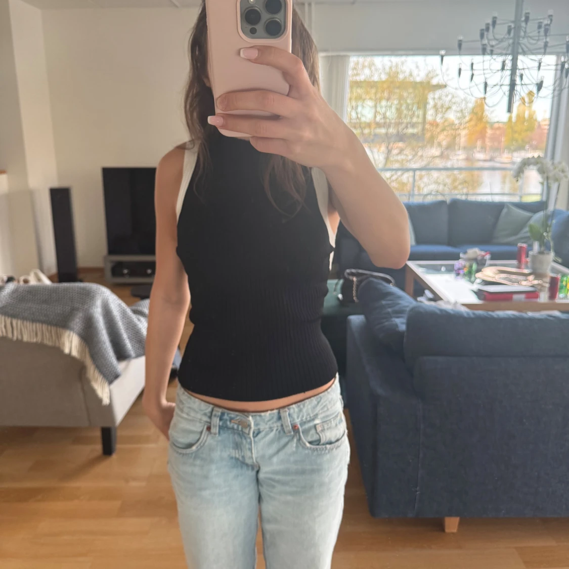 Svart ribbad polotopp från Maje - 1