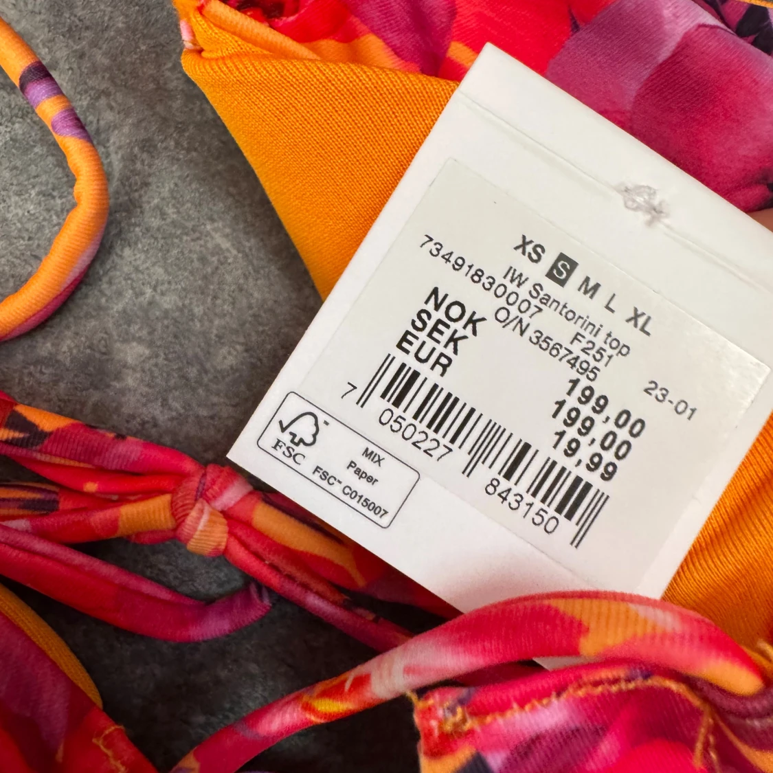 Blommig bikiniöverdel - 1