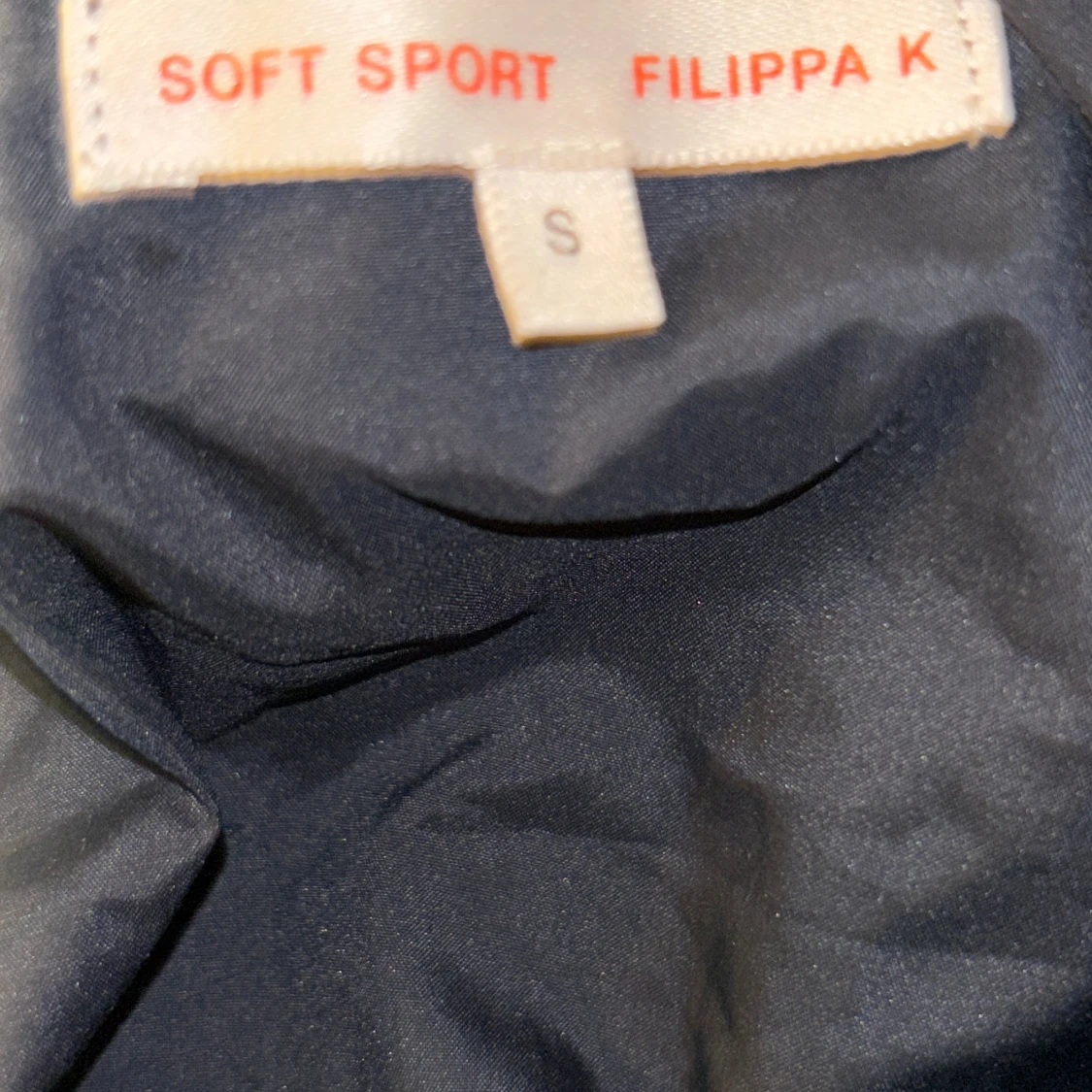 Mörkblå vindjacka från Filippa K Soft Sport - 3