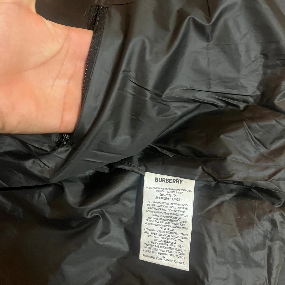 Svart pufferjacka från Burberry M - 4