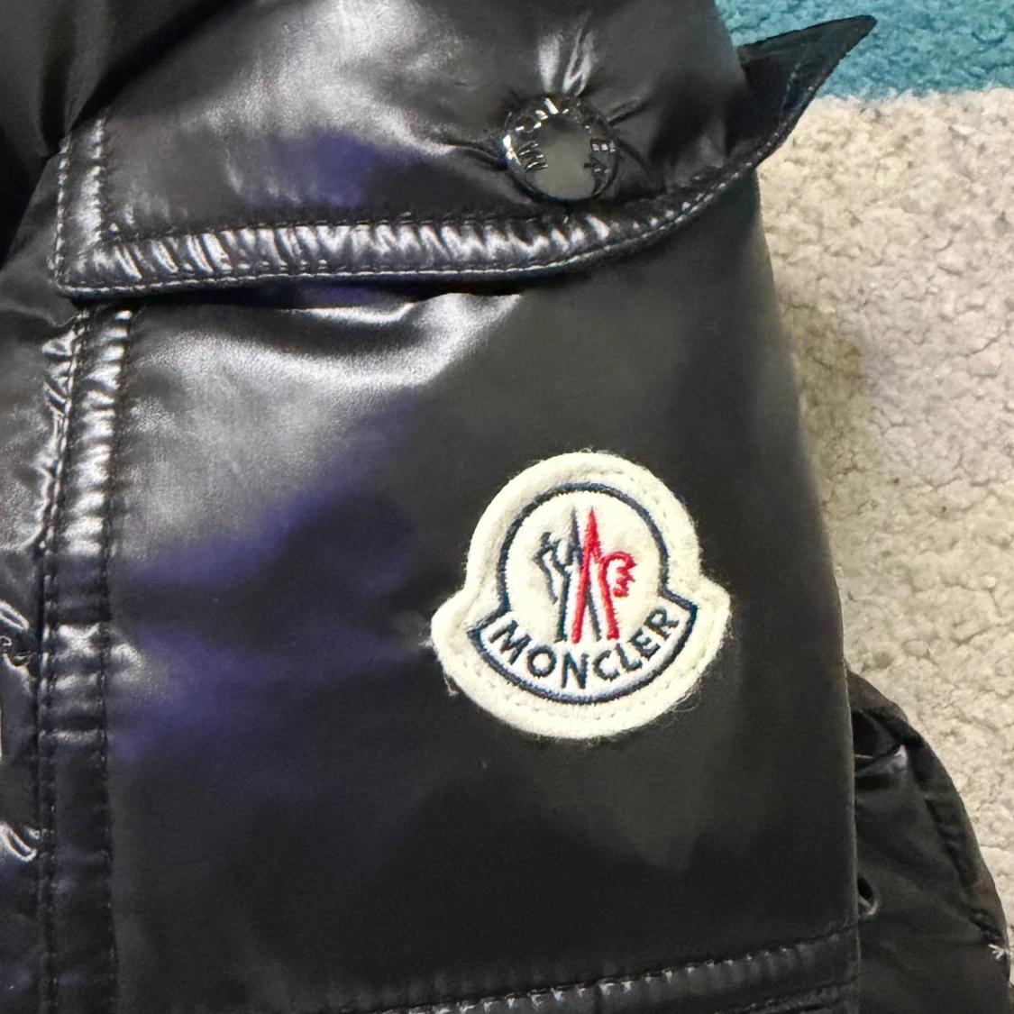 Svart pufferjacka från Moncler - 3