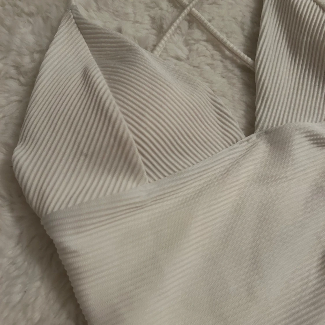 Vit ribbad baddräkt  - 2