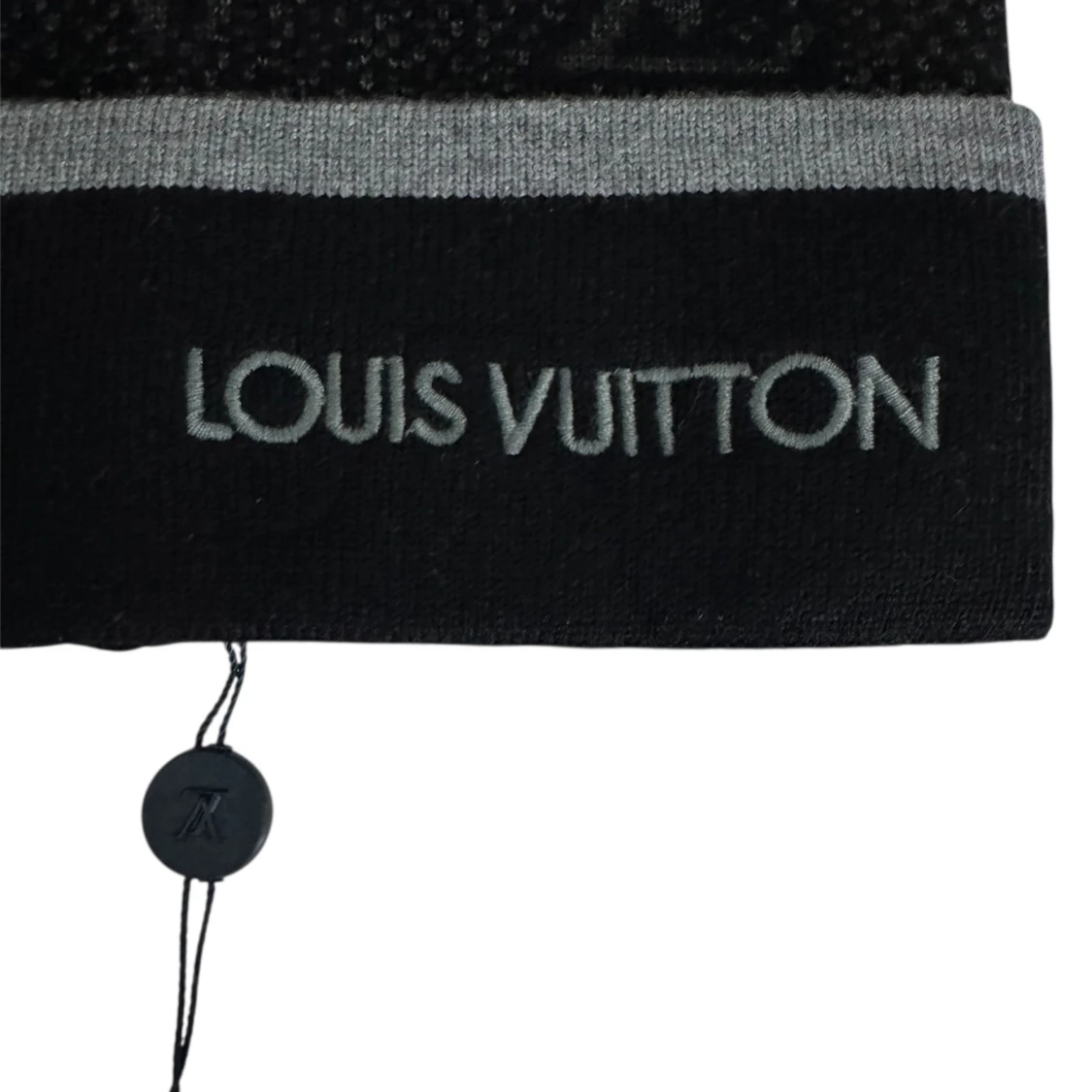 Svart Louis Vuitton mössa med logga - 2