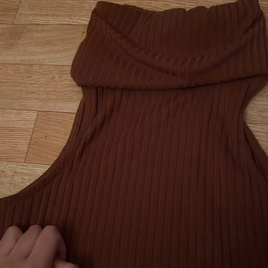 Brun ribbad polotopp från River Island - 2