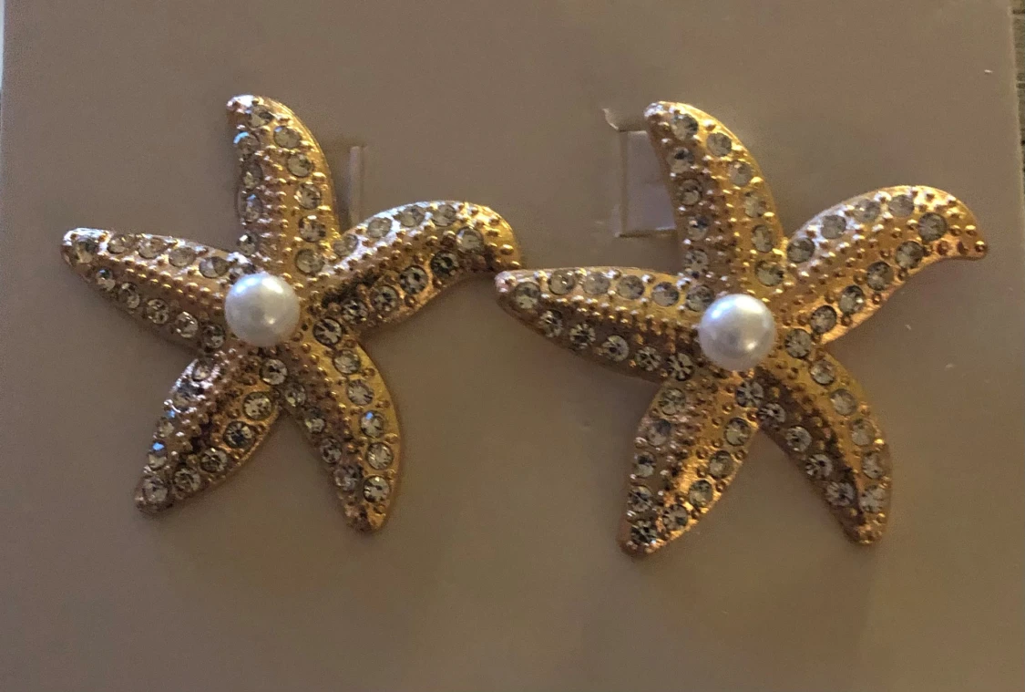 Guldiga örhängen strass med pärlor