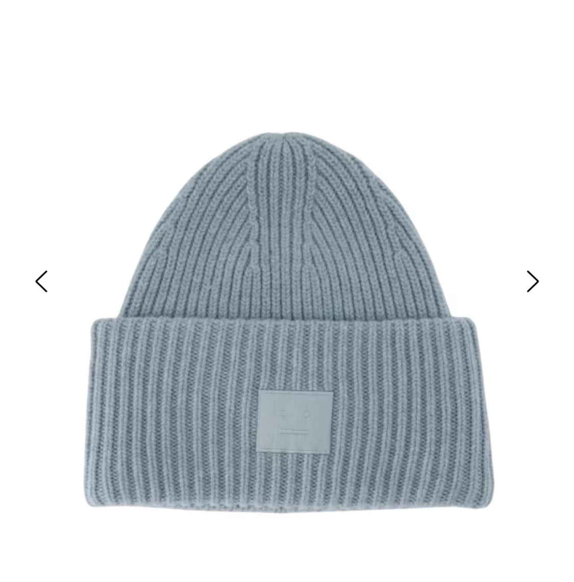 Ljusblå mössa från Acne Studios