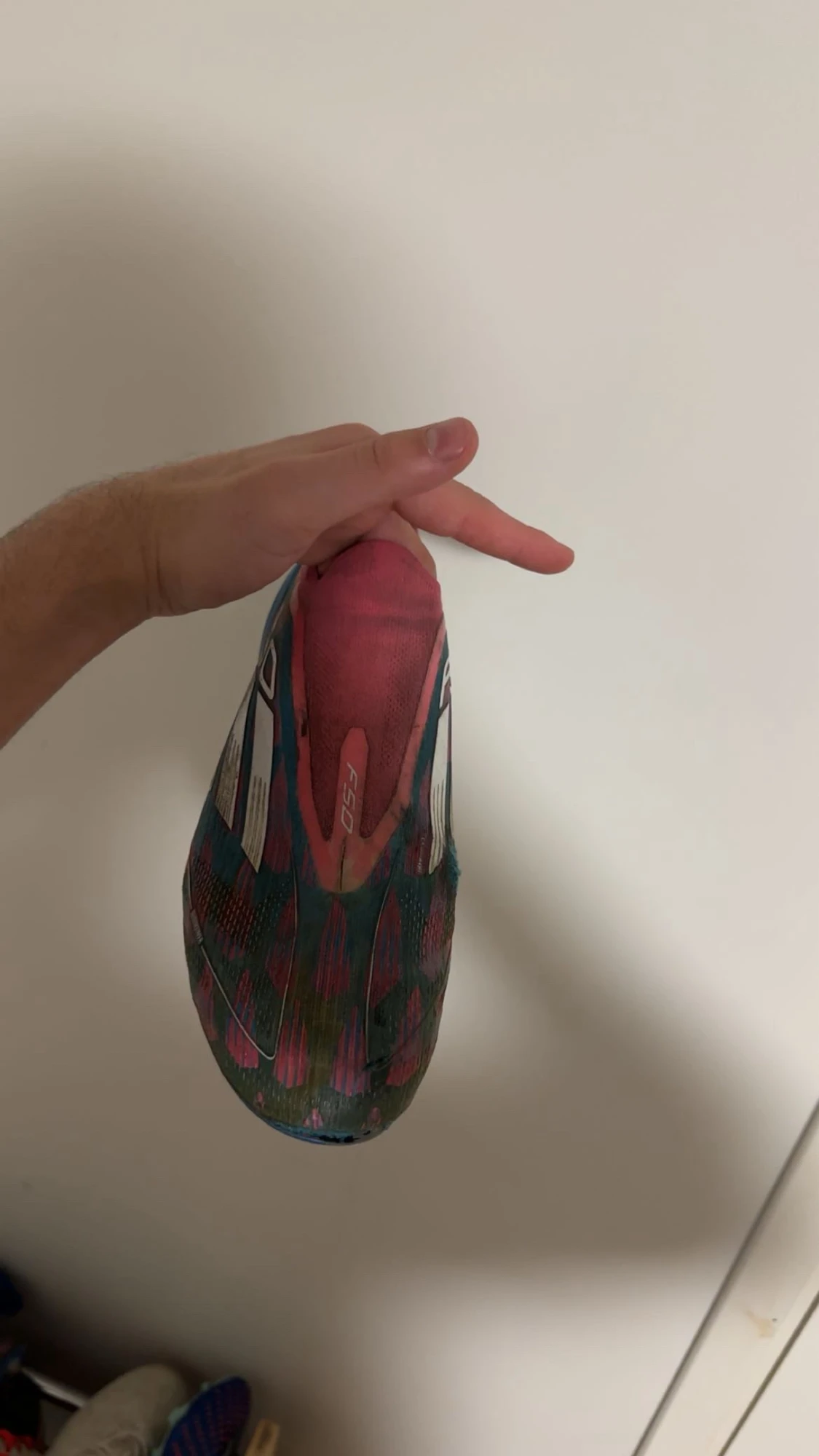 Adidas F50 färgglada fotbollsskor