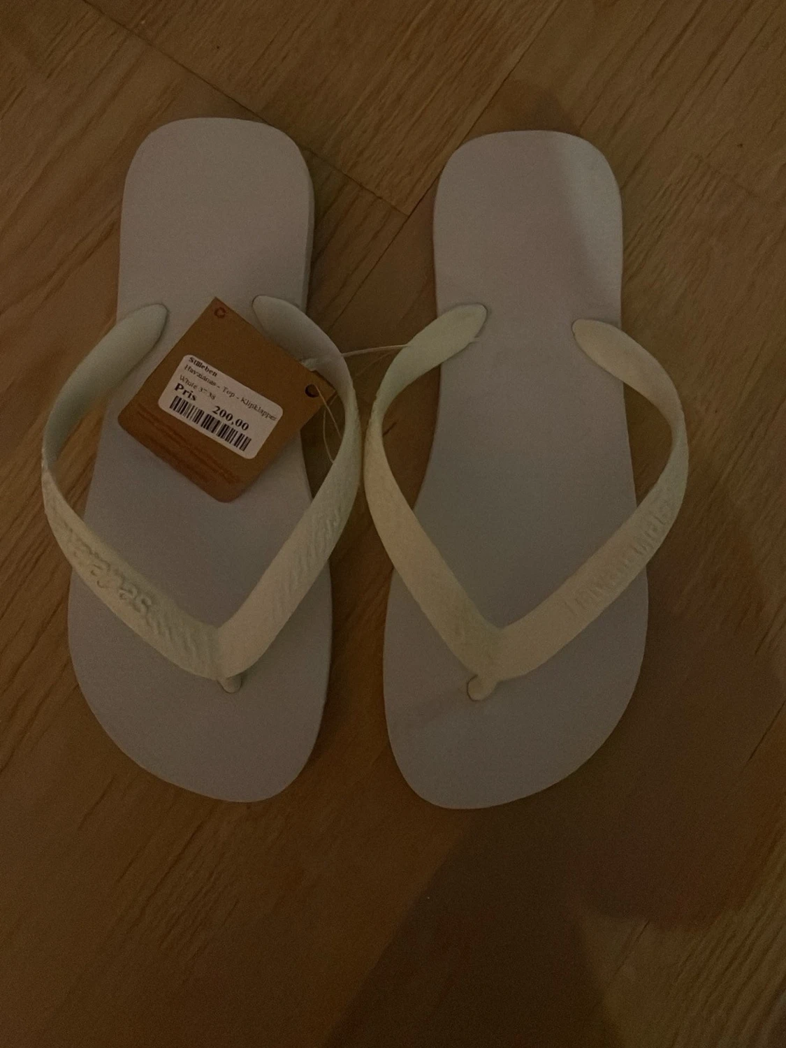 Vita flip-flops från Havaianas