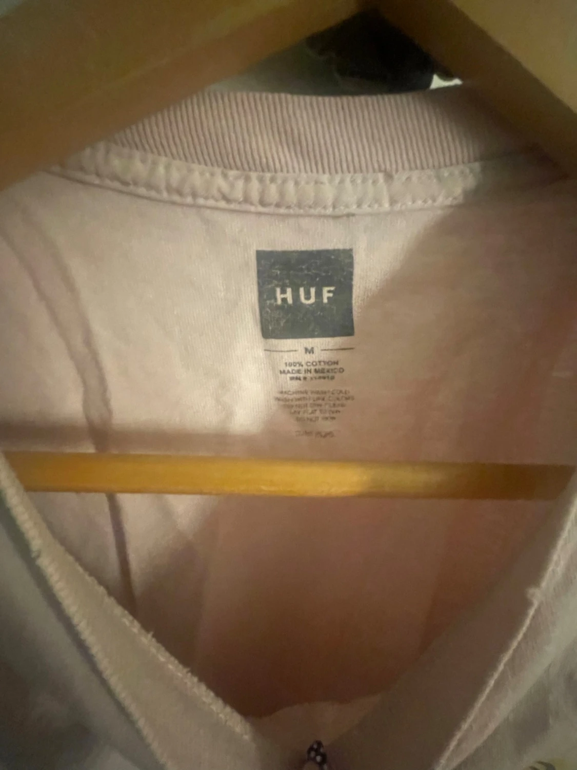 Ljusrosa HUF t-shirt med tryck - 2