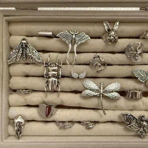 Rostfria ringar  - Priserna varierar mellan 89kr - 109kr. 