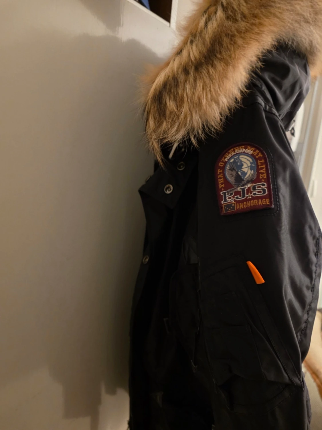 Svart Parajumpers parkajacka med päls