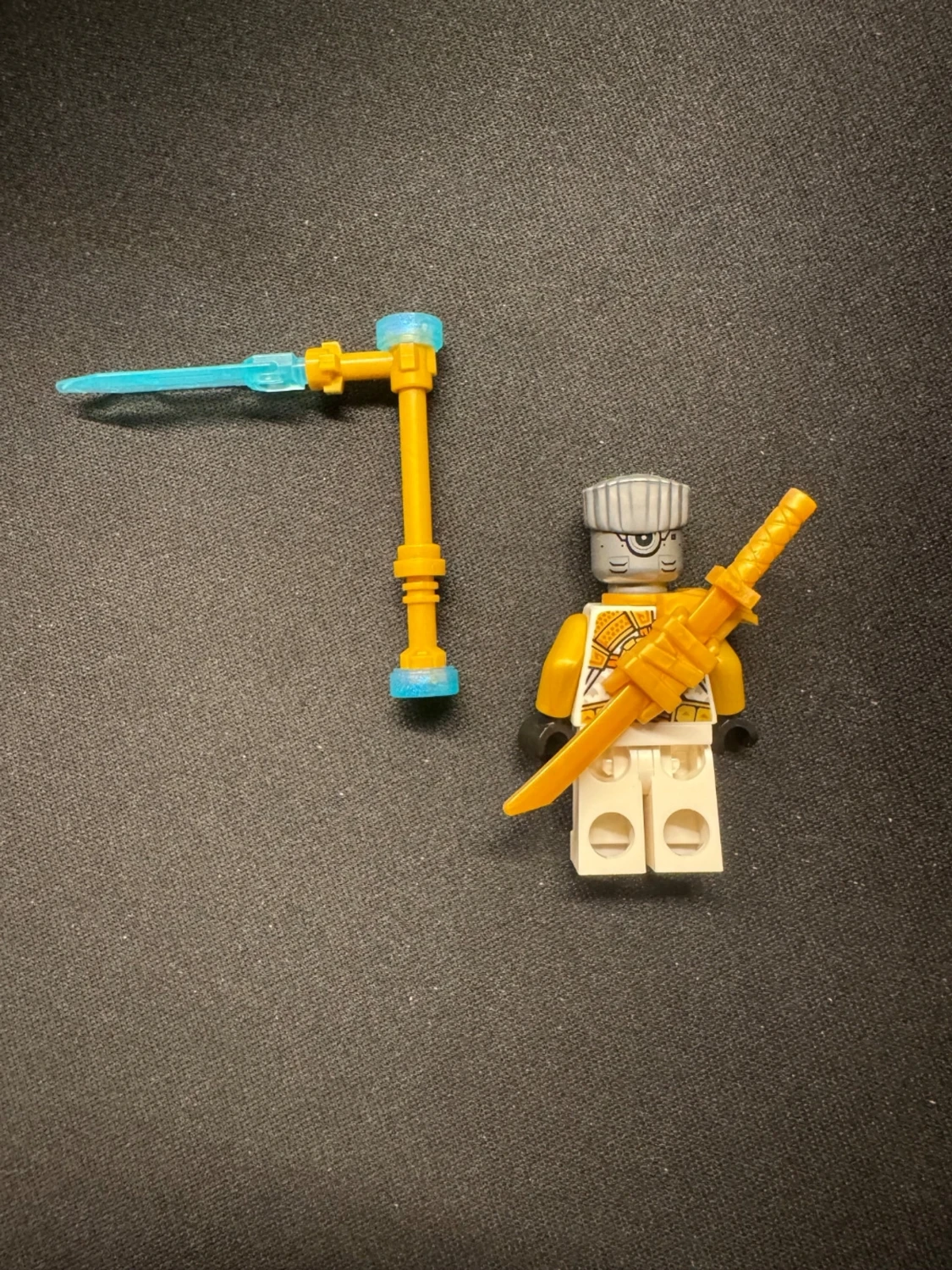 LEGO Ninjago – Crystalized Golden Zane - 1