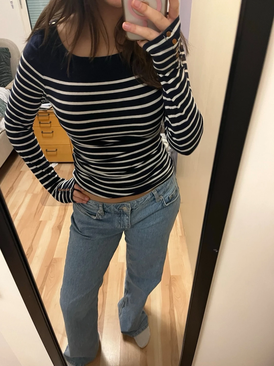 Marinblå och vit randig långärmad topp - 1