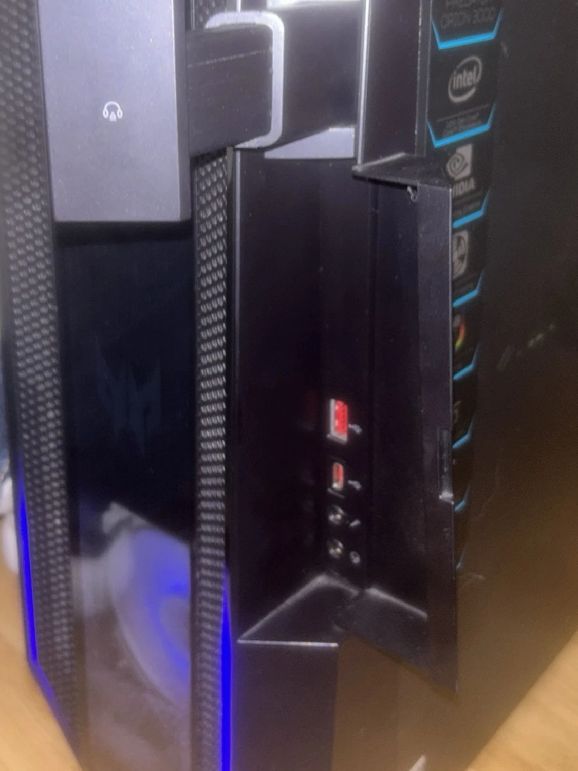 Acer Predator Orion 3000 - 2