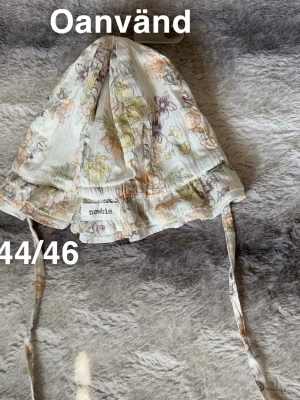 Newbie solhatt - Oanvänd. Storlek 44/46