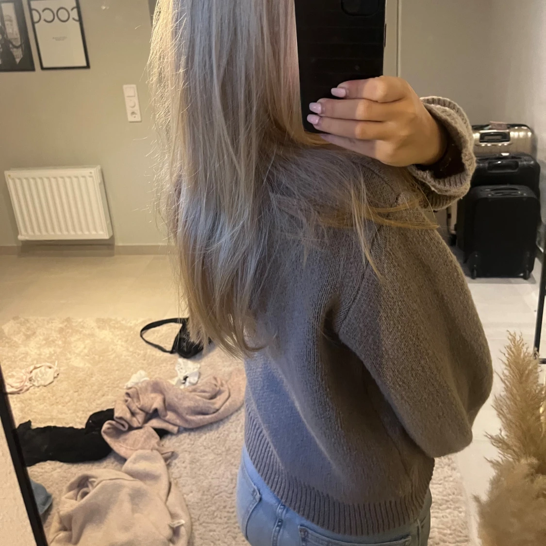 Brun stickad kofta med knappar - 1