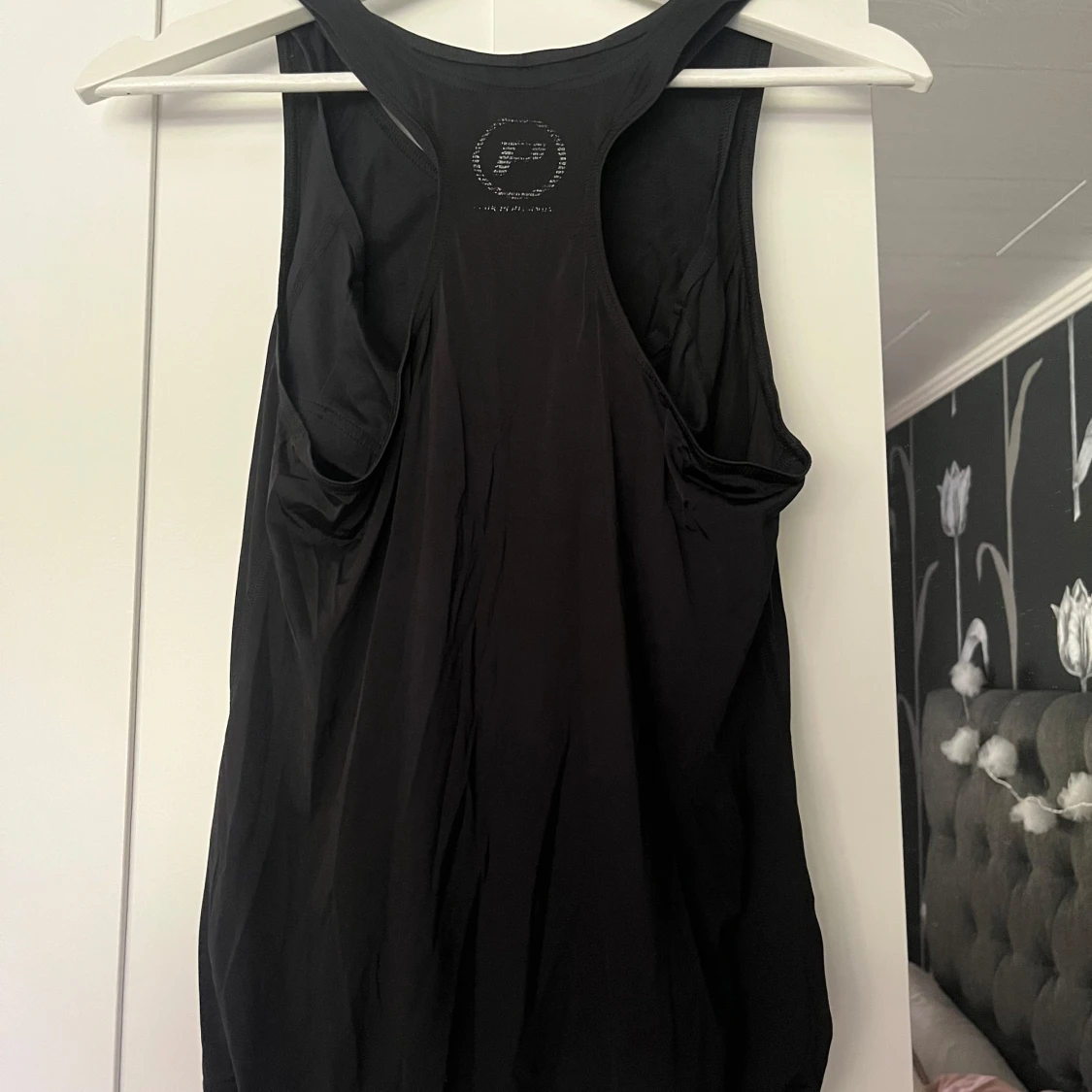 Svart linnetopp från Peak Performance - 1