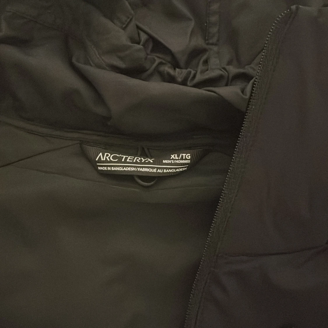 Svart vindjacka från Arc'teryx XL - 2