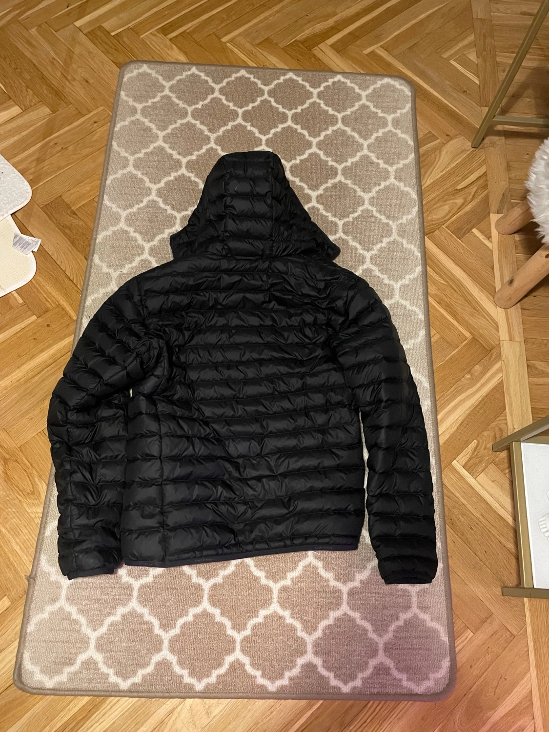 Svart dunjacka Peak Performance - 4