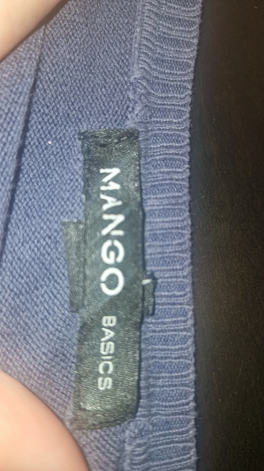 Marinblå/lila v-ringad tröja Mango i storlek large - 1