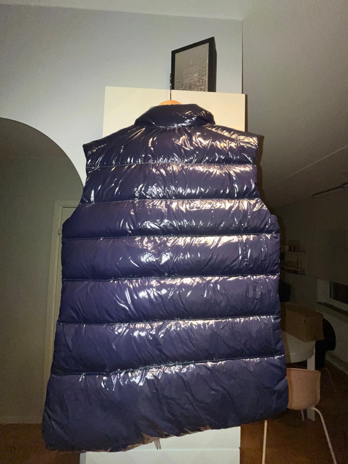 Mörkblå dunväst från Moncler - 5