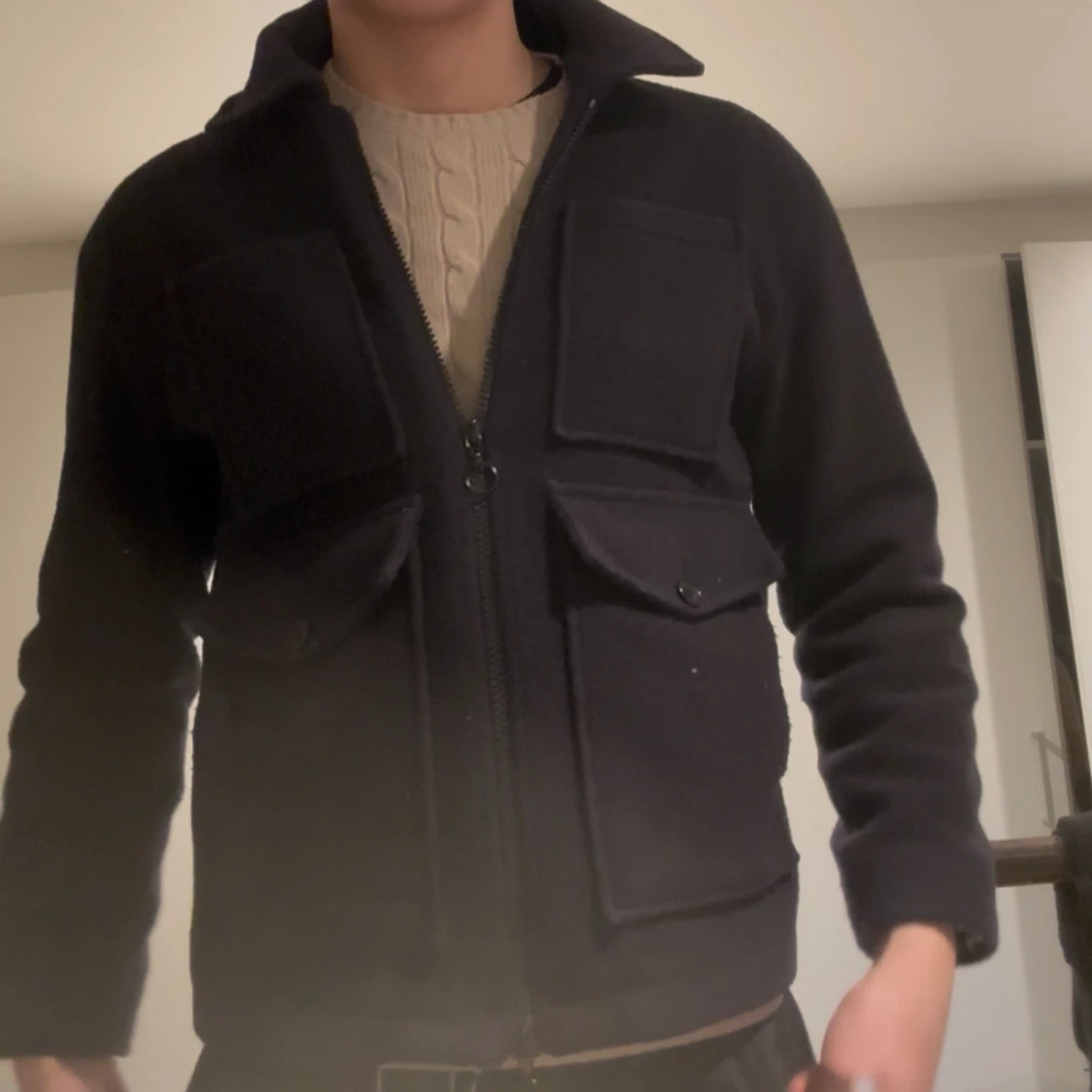 Svart ulljacka från mfpen - 1