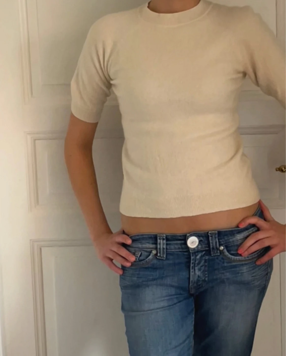 Beige trekvartsärmad kashmirtröja