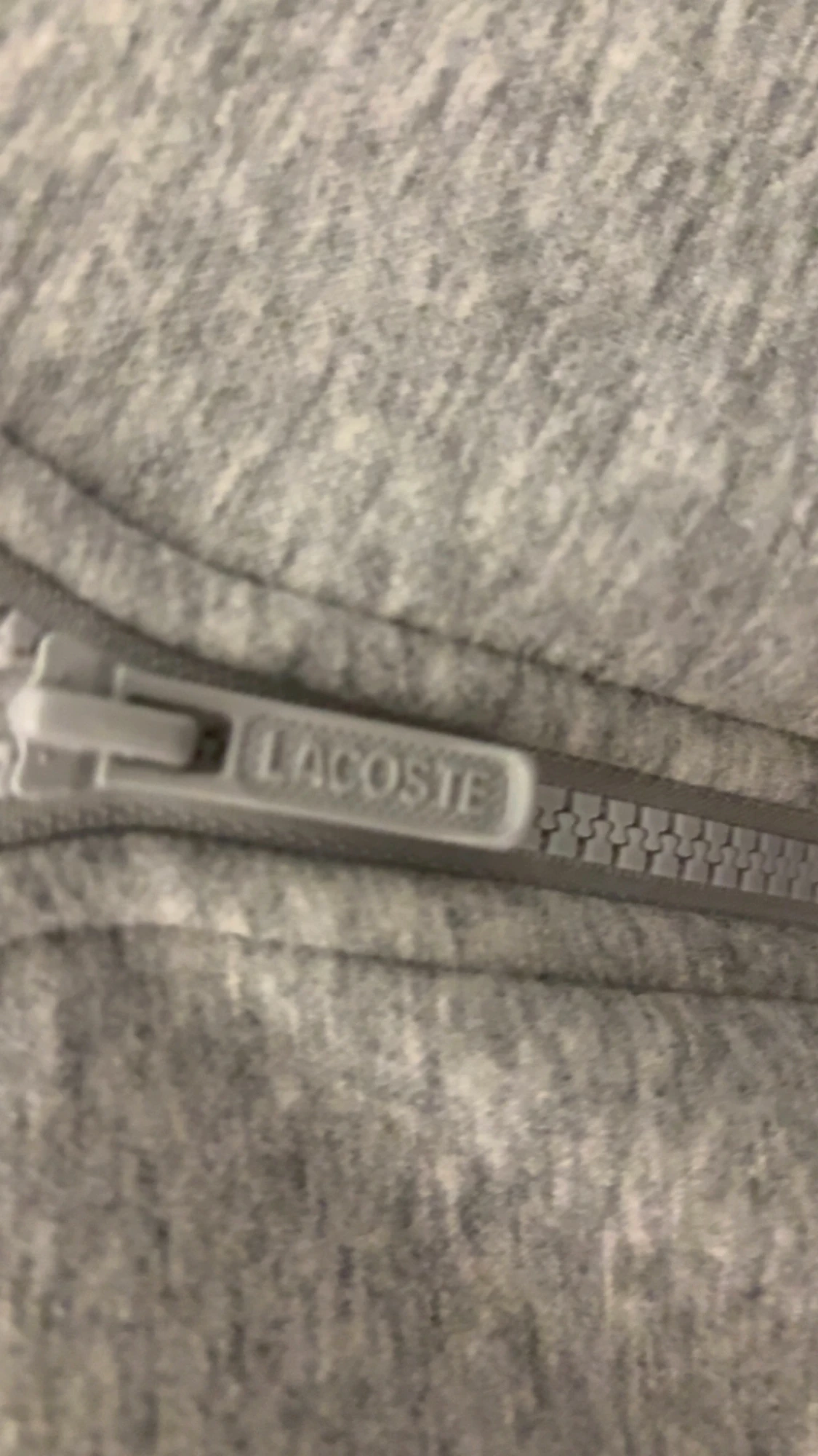 Grå hoodie från Lacoste med dragkedja - 3