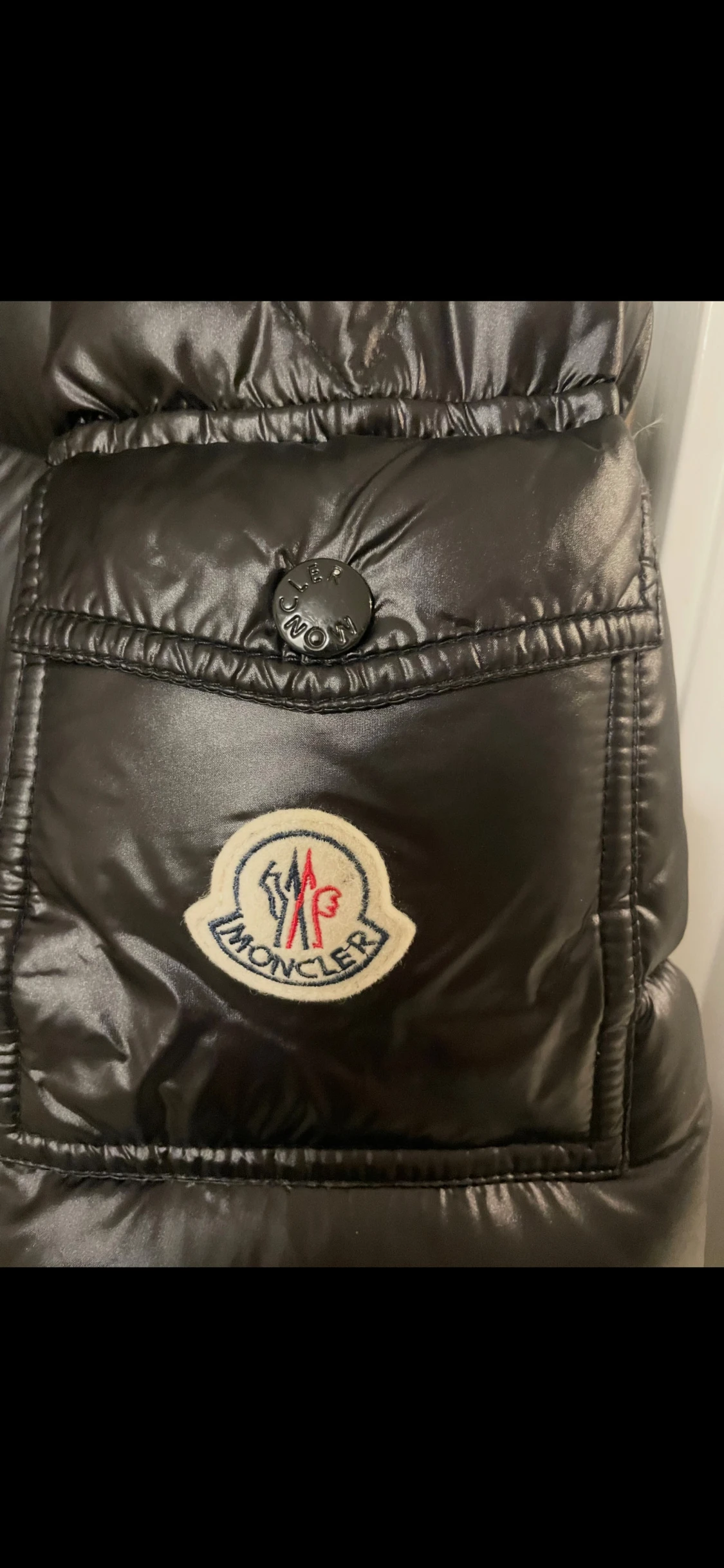 Svart Moncler dunjacka med huva - 5