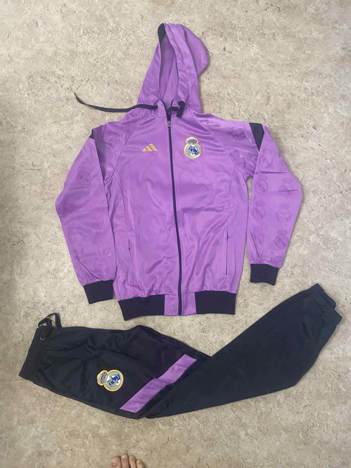 Lila Real Madrid träningsjacka Adidas