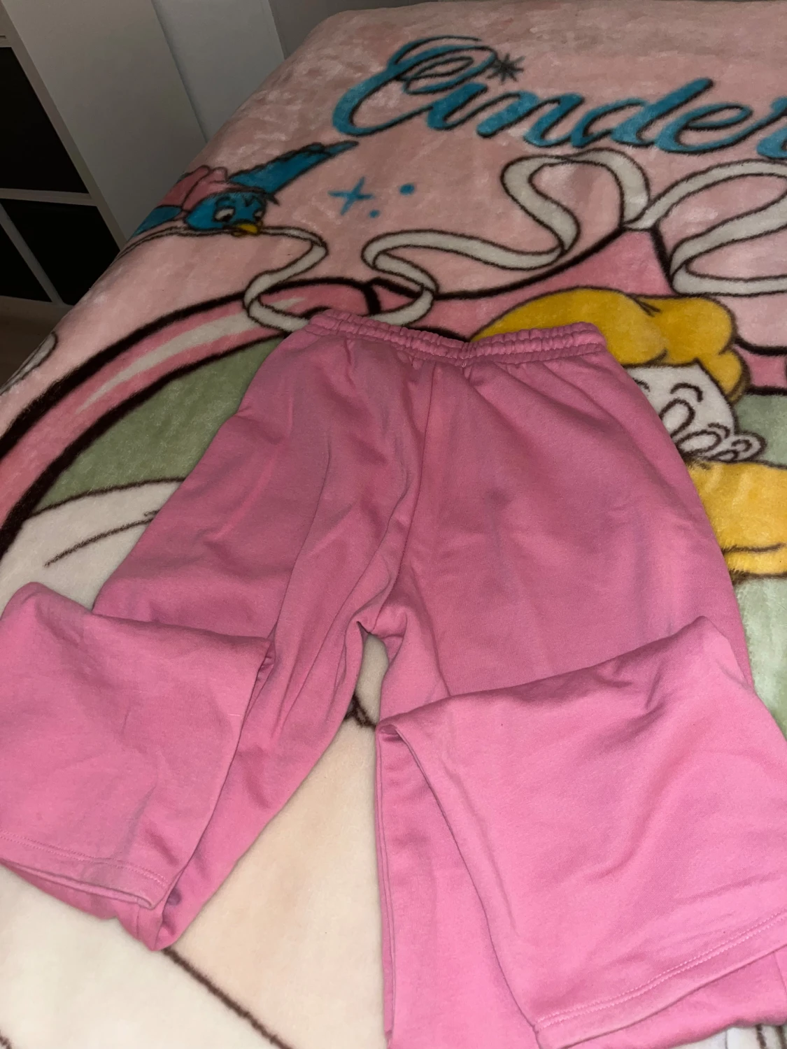 Rosa mjukisbyxor med snörning - 2