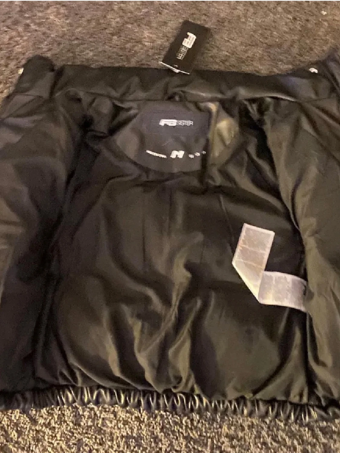 Svart pufferjacket - 2