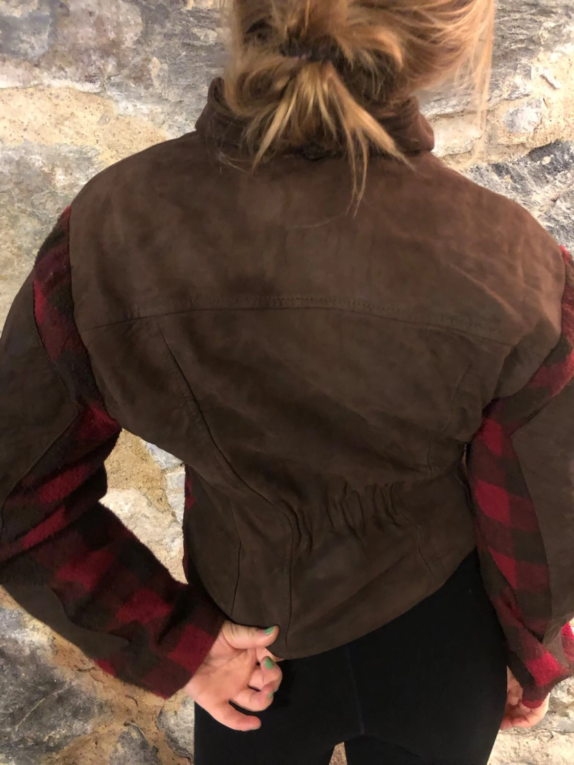 Rutig jacka med bruna detaljer - 1