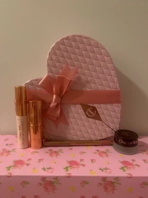 Charlotte Tilbury Icons On The Go kit - Nytt och oanvänt