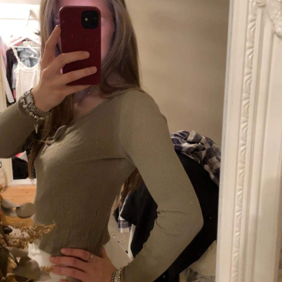 Grön ribbad långärmad topp - 1