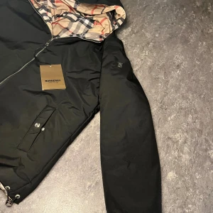 Burberry reversible jacket - Pris kan diskuteras 