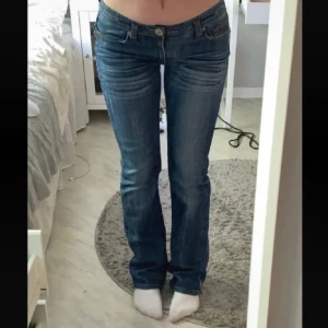 Low waist jeans  - Säljer mina FAVORIT jeans då dom tyvärr blivit för små:( 🩷