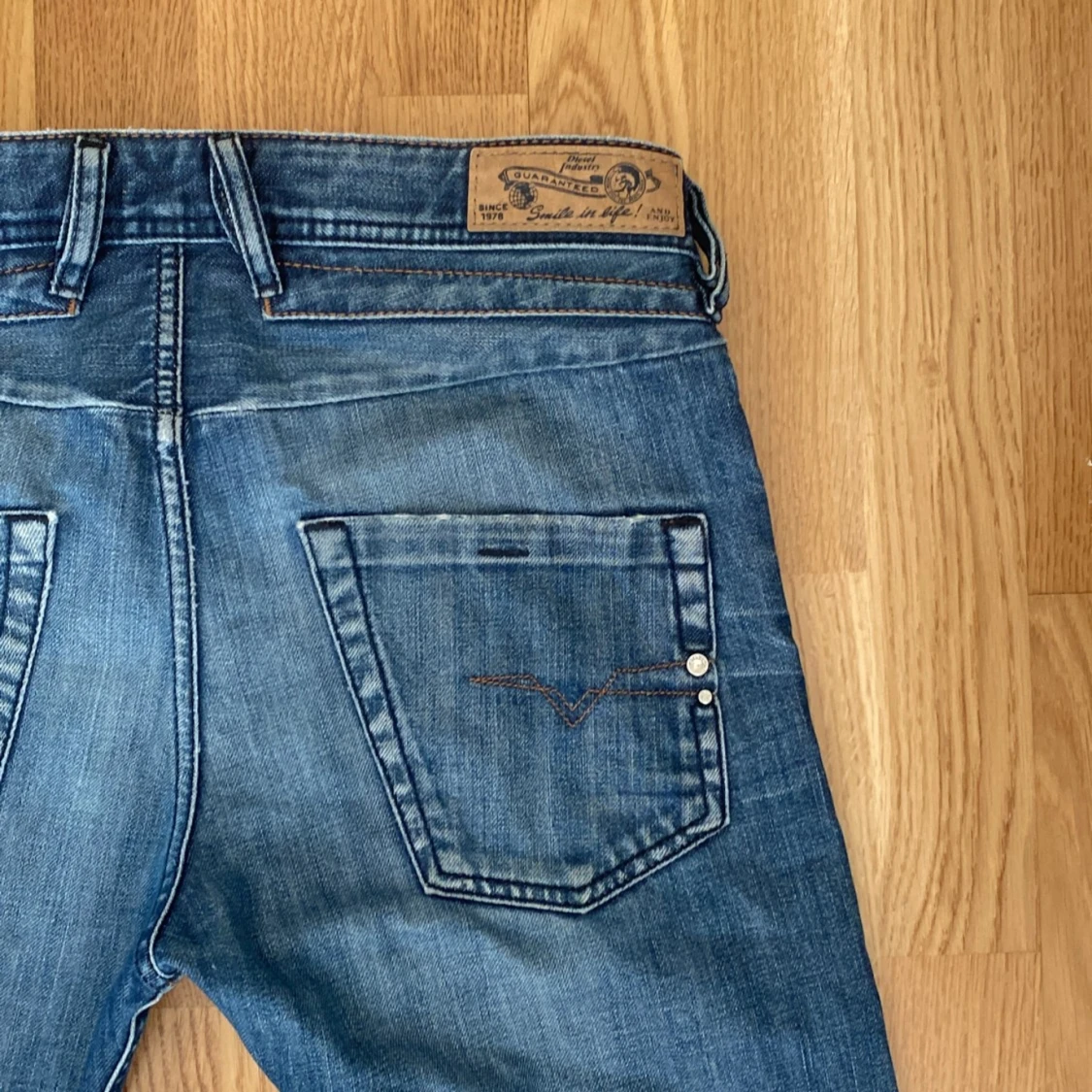 Blå jeansbyxor från Diesel - 91