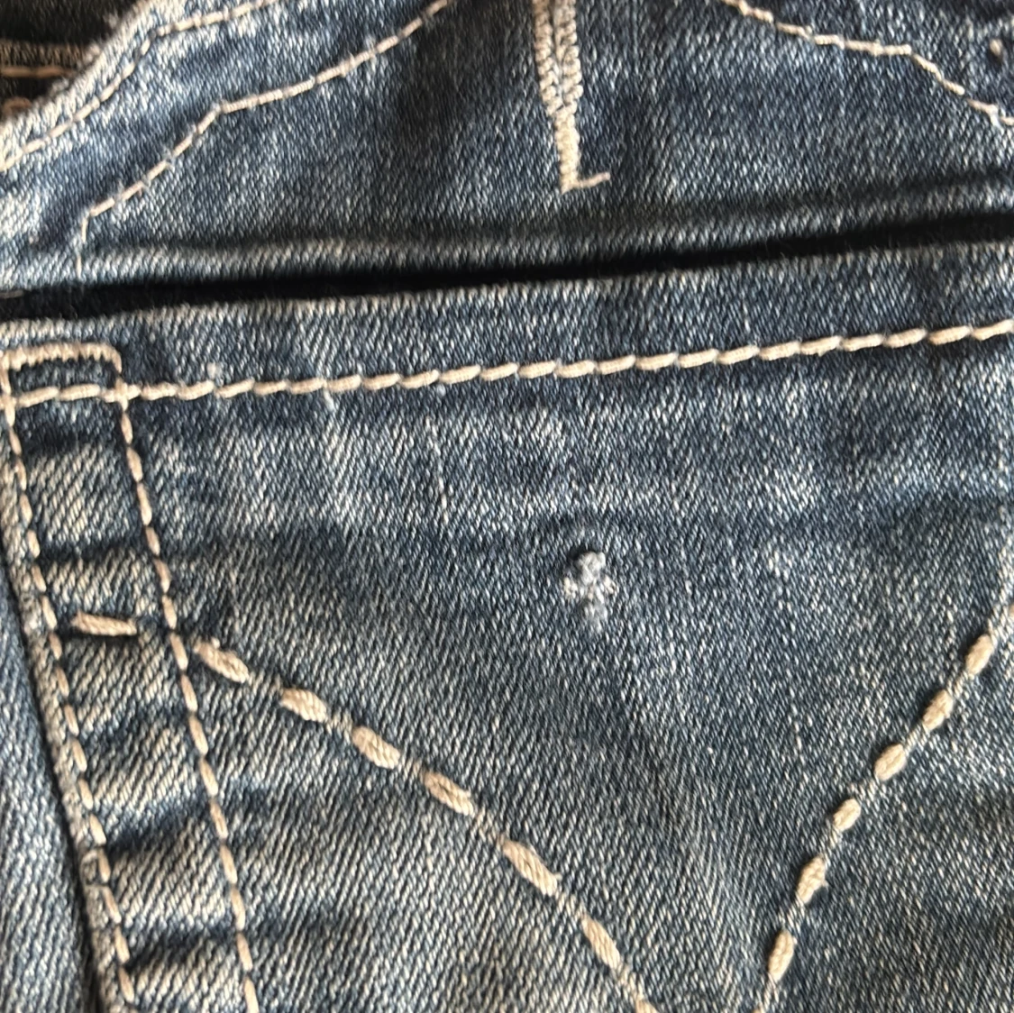 Jeanskjol med volang från Miss Me - 2