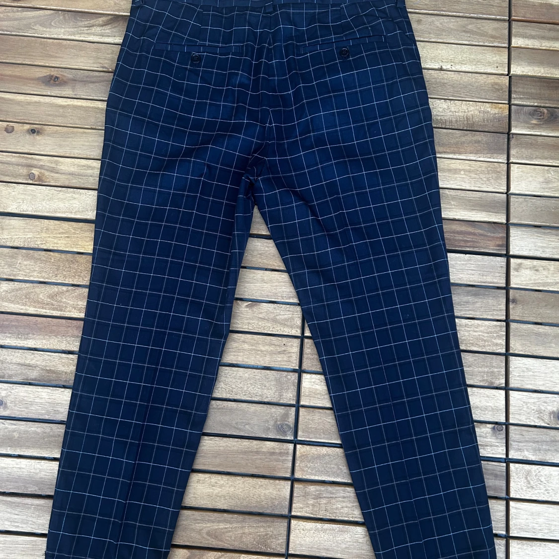 Mörkblå rutiga kostymbyxor H&M - 1