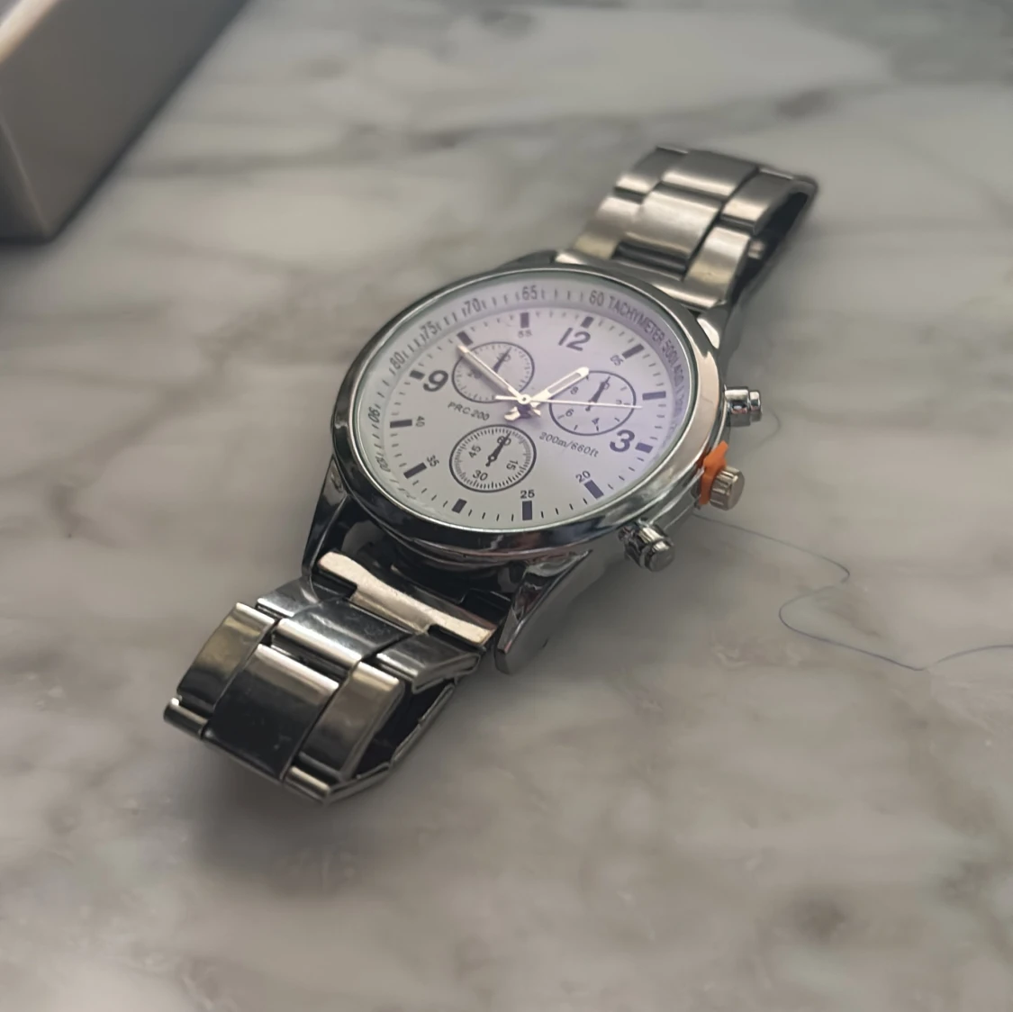 Silverfärgad kronografklocka PRC 200 - 1